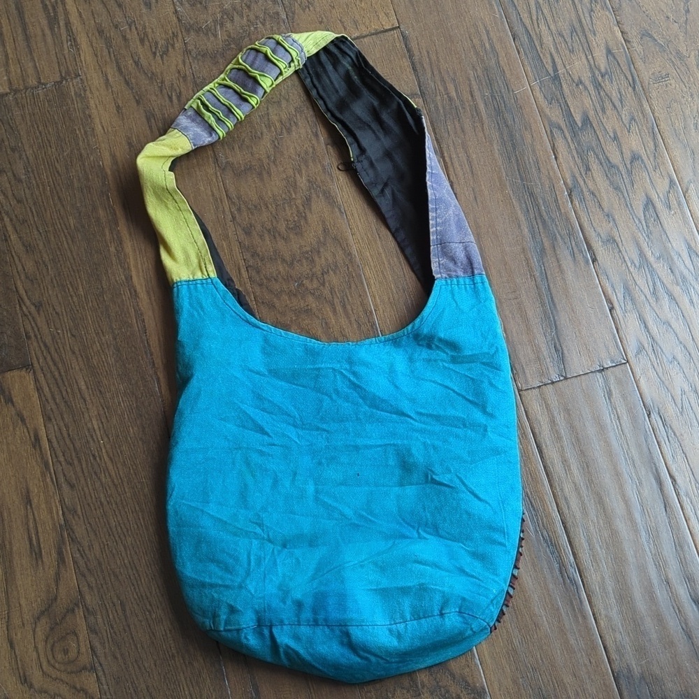 Made In Nepal Shoulder Purse - Picture 3 of 7